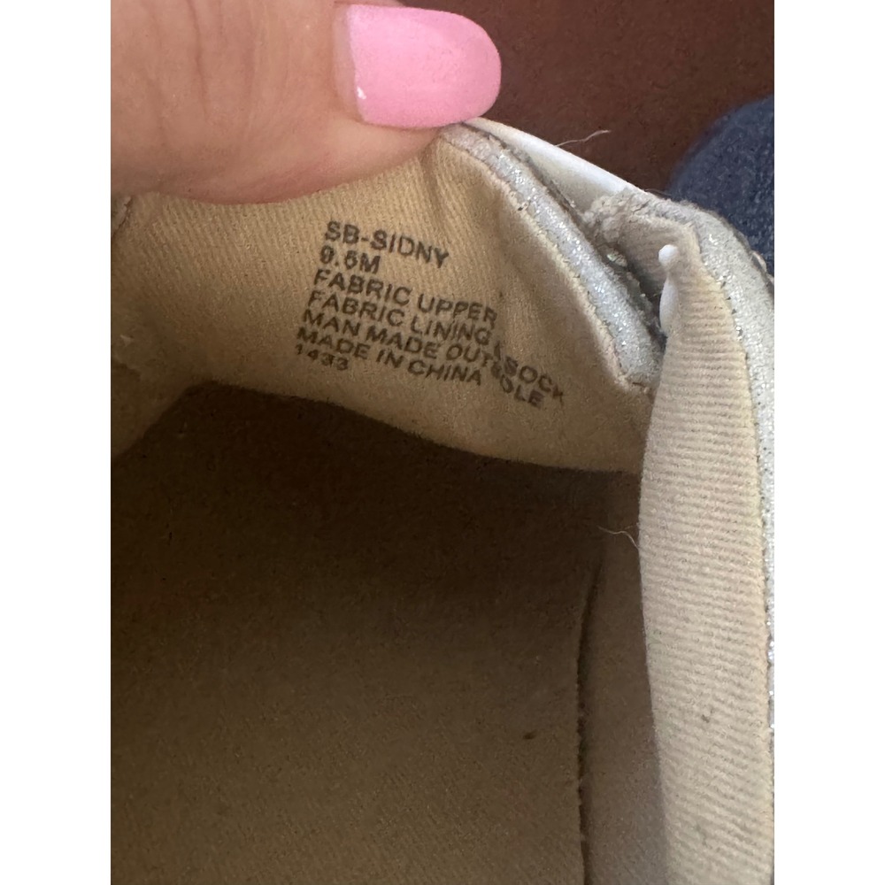 Betsey Johnson Women's Sidny Platform Sneakers - Picture 6 of 6